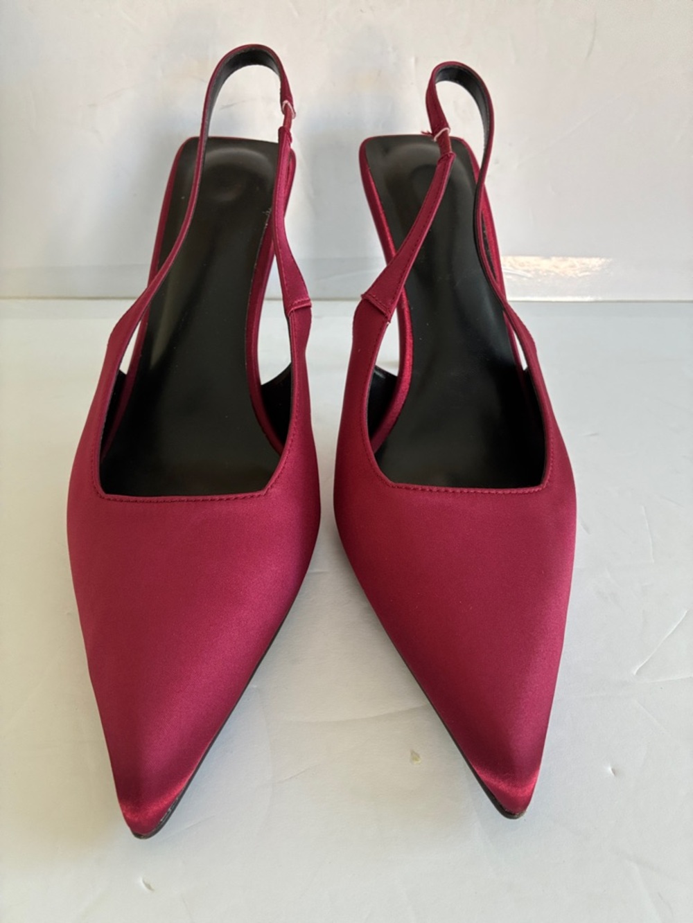 Women's Red Satin Slingback Pointed-Toe Pump Stiletto Heel Shoes Size 11 NEW - Picture 4 of 9